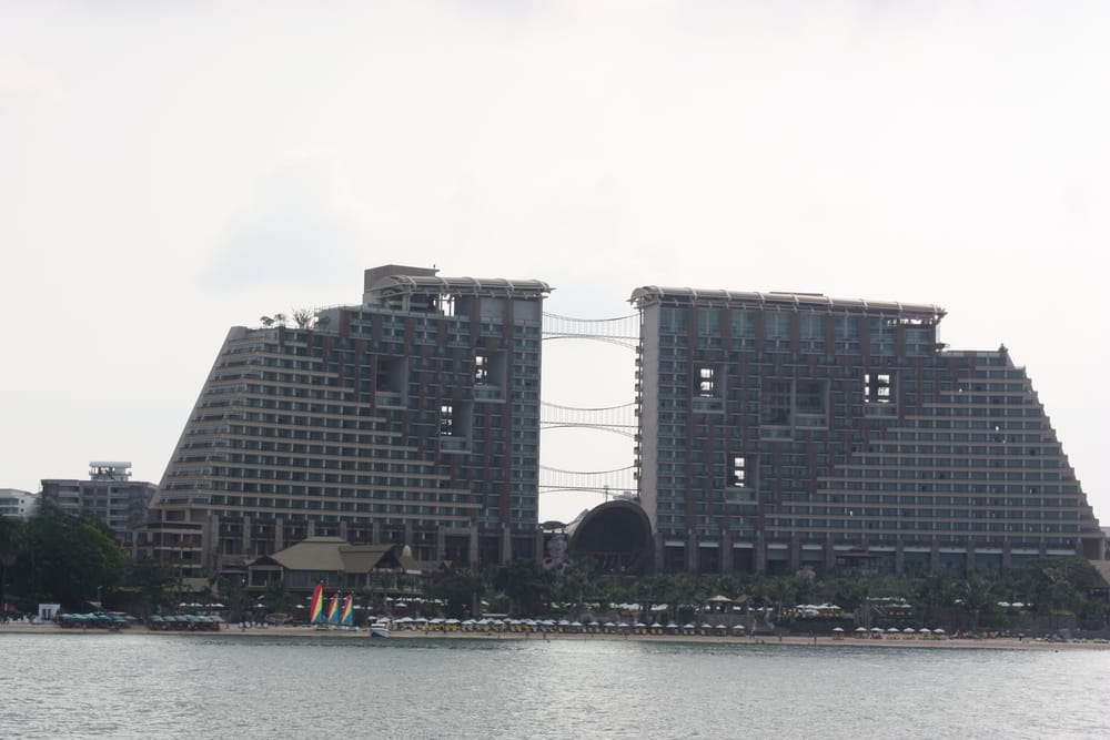 Centara Grand Mirage Beach Resort Pattaya